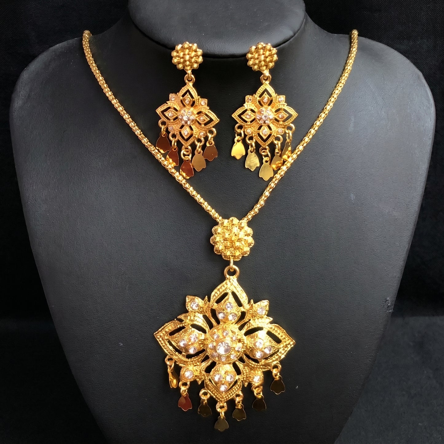 💎 เครื่องประดับชุดไทยโบราณ ลวดลายวิจิตร เพิ่มเสน่ห์สะกดทุกสายตา